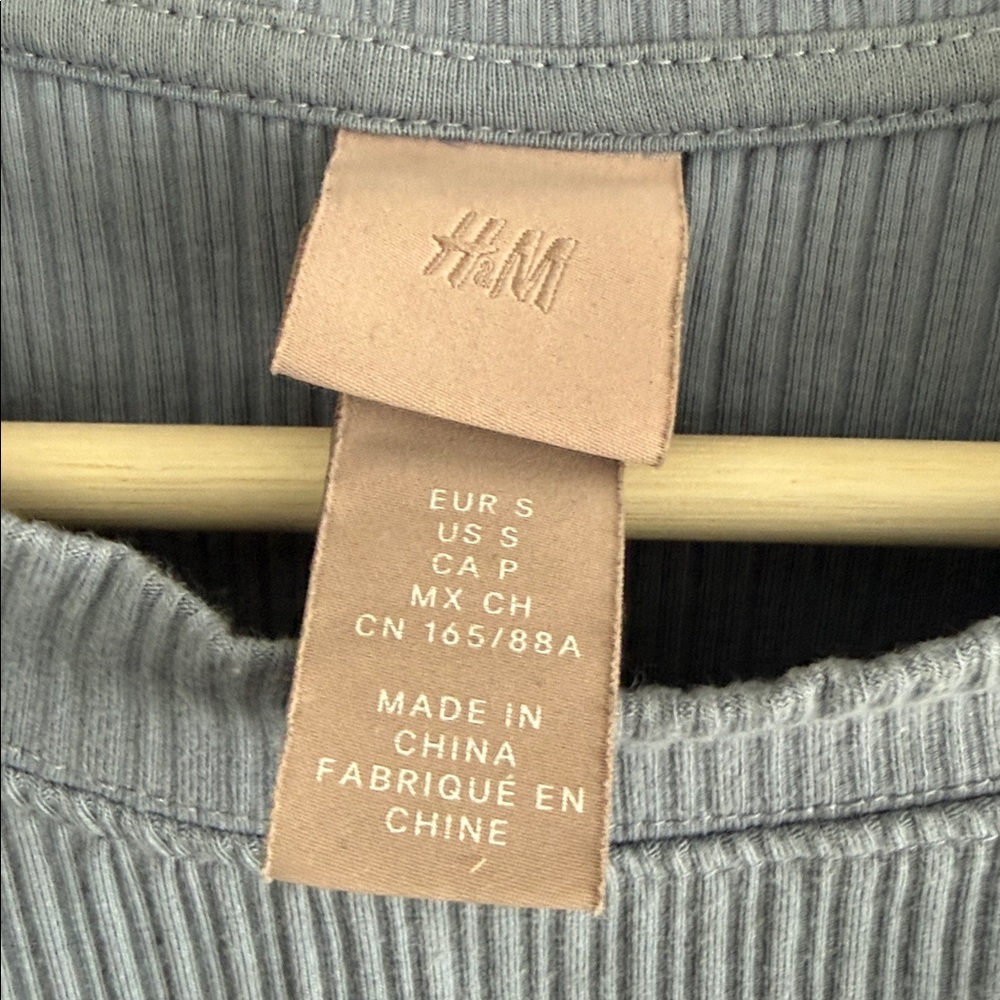 H&M • Lounge Set - Picture 5 of 5